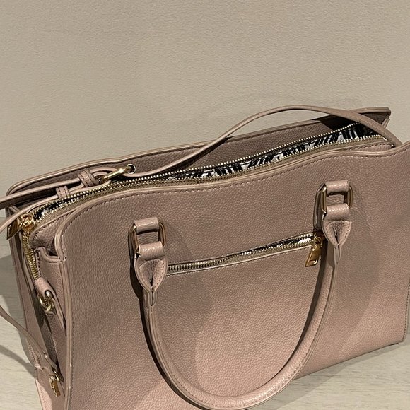 Madison West Purse - Picture 4 of 7